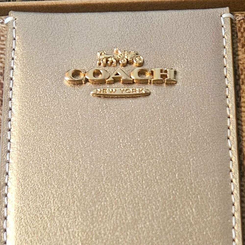 Coach Long Zip Around Wallet In Signature Canvas - Boxed - NWT
